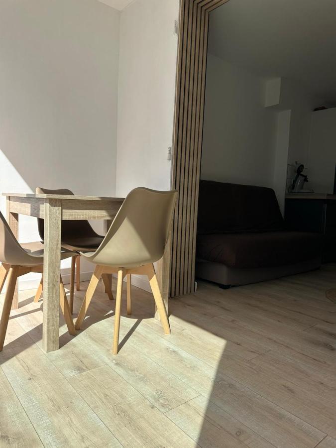 Charmant Studio Neuf 150M Plage Sur Avenue Principale Climatise Et Parking Cavalaire-sur-Mer Zewnętrze zdjęcie