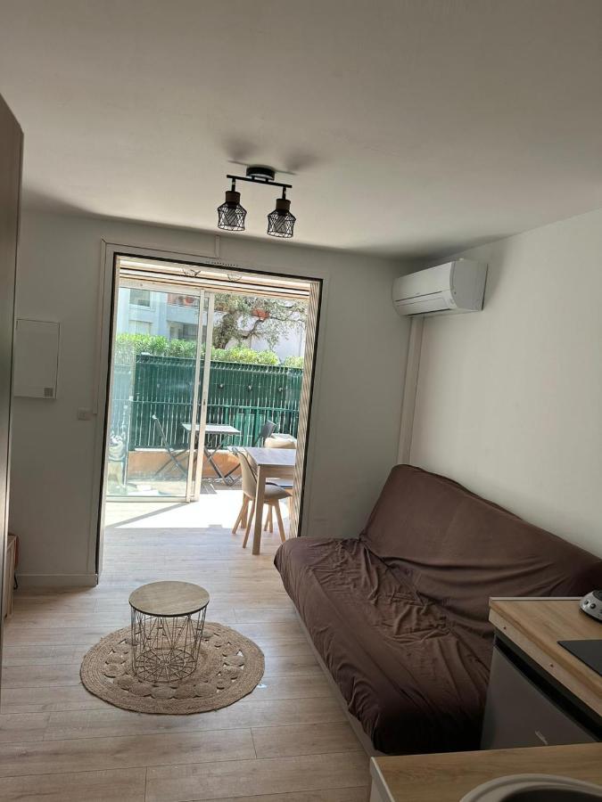 Charmant Studio Neuf 150M Plage Sur Avenue Principale Climatise Et Parking Cavalaire-sur-Mer Zewnętrze zdjęcie